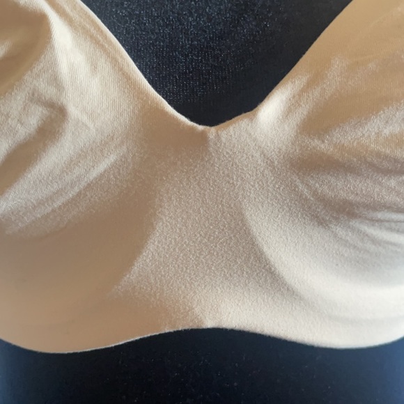 Wacoal-america hidden underwire bra, size 32D NWT - Picture 5 of 6